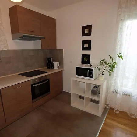 Jakov Apartment