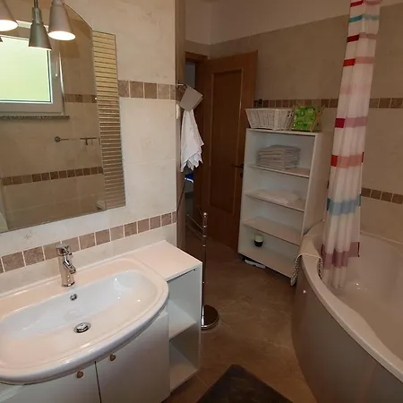 Jakov Apartment *