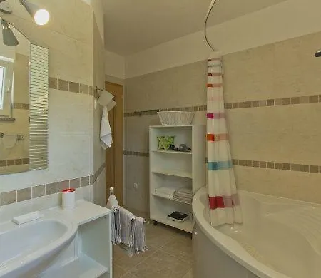 Jakov Apartment Matulji