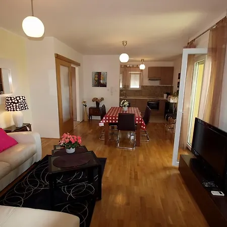 Jakov Apartment *